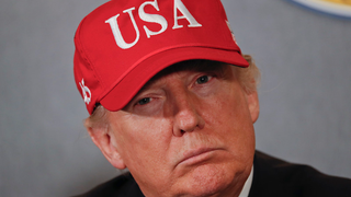 Donald Trump también celebra el Black Friday: el presidente anuncia descuentos sobre sus productos en Facebook